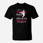 Nur Ein Serbisches Mädchen In Einer Deutschen Welt- T-Shirt