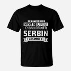 Stolzes Schwarz T-Shirt für serbische Partnerin, Liebeserklärung Tee
