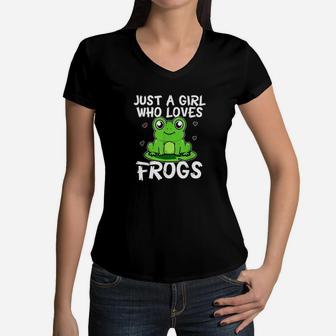 Just A Girl Who Loves Frogs Cute Green Frog Costume Women V-Neck T-Shirt | Crazezy CA