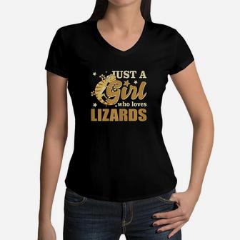 Just A Girl Who Loves Lizards Reptile Gift Women V-Neck T-Shirt | Crazezy