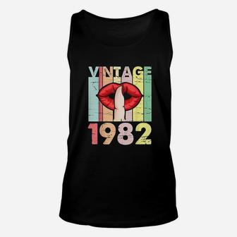 Lips And Finger Vintage 1982 Birthday 39 Years Old Unisex Tank Top | Crazezy AU