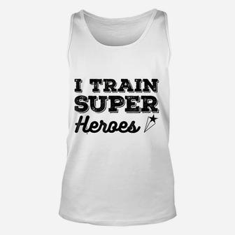 I Train Superheroes Unisex Tank Top | Crazezy DE