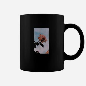 Aesthetic Flowers Aesthetic Retro Stylish Flower Aesthetic Coffee Mug - Thegiftio