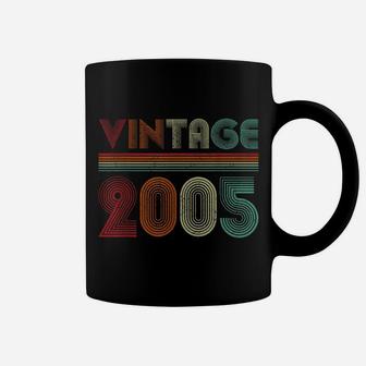 Born In 2005 Retro Vintage 16Th Birthday Gifts 16 Years Old Coffee Mug | Crazezy