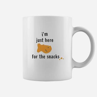 Im Just Here For The Snacks Coffee Mug - Thegiftio UK