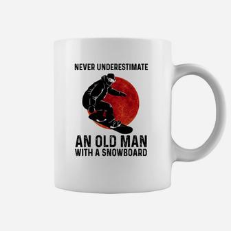 Never Underestimate And Old Man With A Snowboard Shirt Coffee Mug - Thegiftio UK