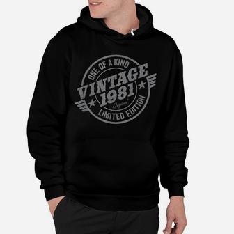 Mens 40 Year Old Car Lover Vintage Classic Car 1981 40Th Birthday Hoodie | Crazezy DE