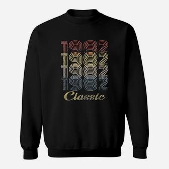 39Th Birthday 1982 Classic Sweatshirt | Crazezy CA