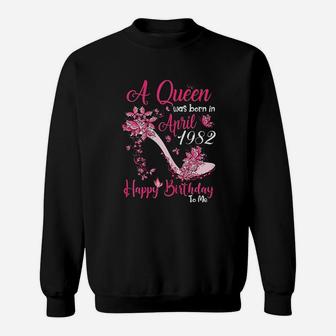 A Queen Was Born In April 1982 39Th Birthday Sweatshirt | Crazezy DE