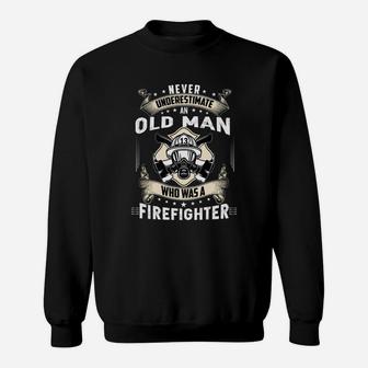 An Old Man Who Was A Firefighter Sweatshirt - Thegiftio UK