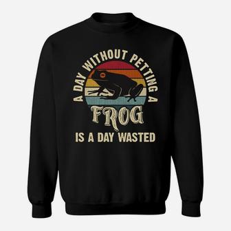 I Like Frog Funny Frog Lover Cute Vintage Animal Pet Cute Sweatshirt | Crazezy
