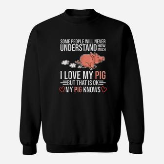 I Love My Pig Pigs Are My Spirit Animal Sweatshirt | Crazezy DE