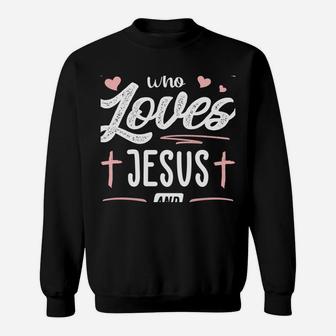 Just A Girl Who Loves Jesus And Singing Gift Women Sweatshirt Sweatshirt | Crazezy DE