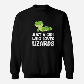 Just A Girl Who Loves Lizards Reptile Lizard Mom Sweatshirt | Crazezy UK