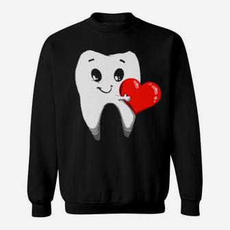 Tooth Holding A Heart Detist Valentines Day Tooth Love Sweatshirt - Monsterry AU