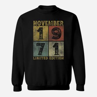 Vintage November 1971 50 Years Born In 1971 50Th Bday Gift Sweatshirt | Crazezy DE