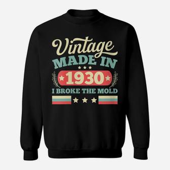Womens Vintage Made In 1930 89Th Birthday Gift Retro Sweatshirt | Crazezy