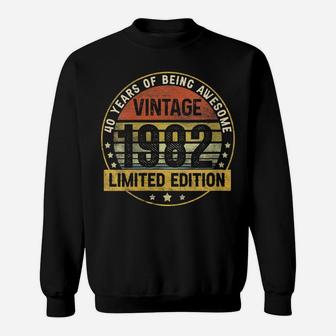 Womens Vintage Made In 1982 40 Year Old Gifts Retro 40Th Birthday Sweatshirt | Crazezy AU