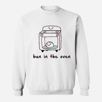 Bun In The Oven Funny Preg Sweatshirt - Thegiftio UK