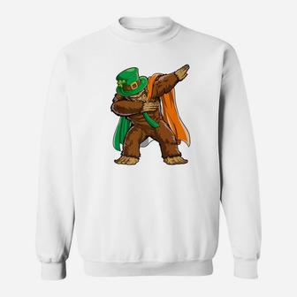 Dabbing Bigfoot St Patricks Day Men Leprechaun Irish Sweatshirt - Thegiftio UK