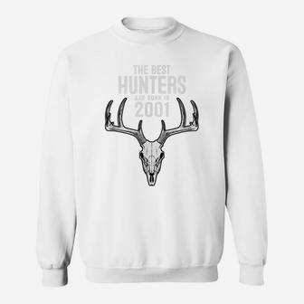 Gift For 20 Year Old Deer Hunter Hunting 2001 20Th Birthday Sweatshirt | Crazezy