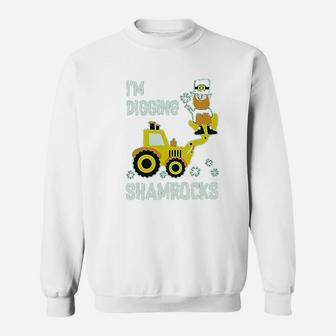 I A'm Digging Shamrocks St Patricks Day Sweatshirt - Thegiftio UK