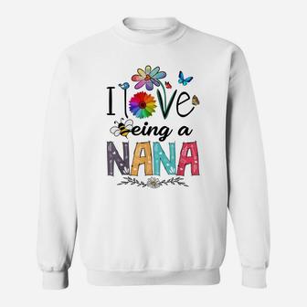 I Love Being A Nana Daisy Flower Cute Mother's Day Grandma Sweatshirt | Crazezy