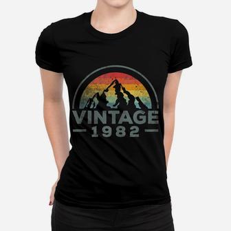40Th Birthday Vintage 1982 Hiking Mountaineer Women T-shirt | Crazezy AU