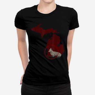 Awesome Coyote Wolf Hunting Hunters Map Gift Women T-shirt | Crazezy AU