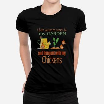 Garden Chickens Lover Women T-shirt | Crazezy