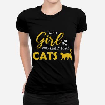 Girl Who Loves Cats Cat Gifts For Cat Lovers Cat Lover Gift Women T-shirt | Crazezy