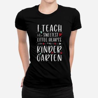 I Teach The Sweetest Little Hearts Valentines Day Teacher Women T-shirt | Crazezy DE