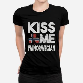 Kiss Me I Am Norwegian St Patricks Day Norway Irish Women T-shirt - Thegiftio UK
