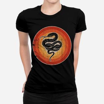 Snake Retro Vintage Style 60S 70S Men Women Gifts Animal Women T-shirt | Crazezy