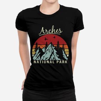 Vintage Retro Hiking Camping Arches National Park Women T-shirt | Crazezy CA