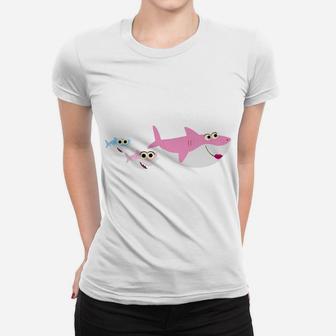 Auntie Shark Doo Doo Aunt Gifts For Christmas Niece Women T-shirt | Crazezy