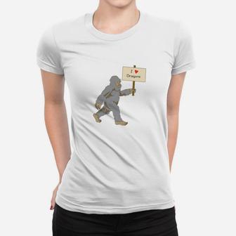 Bigfoot Loves Dragons Funny Sasquatch Squatch Tee Women T-shirt - Thegiftio UK