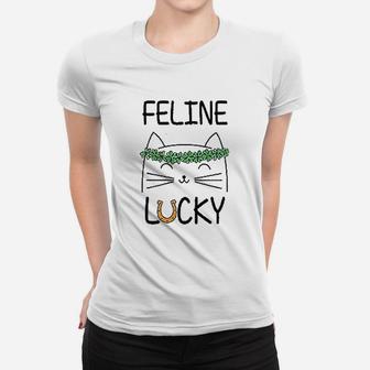 St Patricks Day Women Feline Lucky Irish St Pattys Women T-shirt - Thegiftio UK