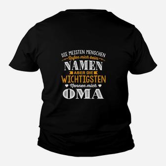 Die Meisten Menschen Rufen Mich Beim Oma Kinder T-Shirt - Seseable