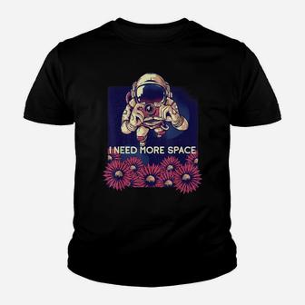 Astronomers Space Lovers Enthusiasts Astronaut Retro Vintage Youth T-shirt | Crazezy AU