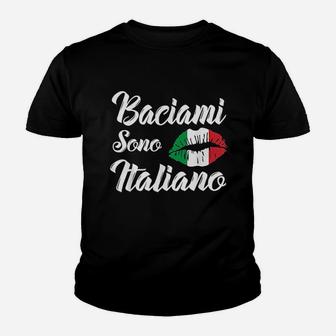 Baciami Sono Italiano Kiss Me Im Italian Italia Italy Funny Youth T-shirt | Crazezy