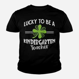 Lucky To Be A Kindergarten Teacher St Patricks Day Shamrock Raglan Baseball Tee Youth T-shirt | Crazezy AU