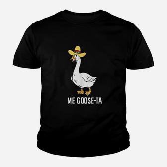 Me Goose Ta Mexican Funny Spanish Goose Pun Youth T-shirt | Crazezy CA