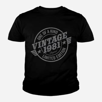 Mens 40 Year Old Car Lover Vintage Classic Car 1981 40Th Birthday Youth T-shirt | Crazezy DE
