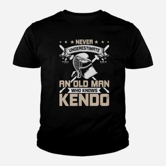 Never Underestimate An Old Man Who Knows Kendo Youth T-shirt - Monsterry UK