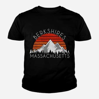 Retro Vintage Berkshires, Massachusetts Distressed Sweatshirt Youth T-shirt | Crazezy