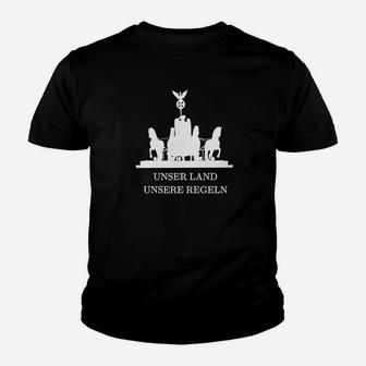 Schwarzes Kinder Tshirt mit Ländlichem Motiv: Unser Land, Unsere Regeln - Seseable