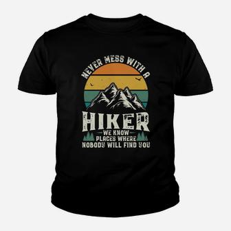 Vintage Hiking Shirt Men Hiker Outdoor Retro Camper Youth T-shirt | Crazezy