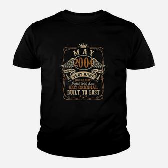 Vintage May 2004 17 Years Old 17Th Birthday Gift Youth T-shirt | Crazezy DE
