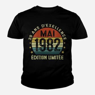 Womens 39 Years Birthday Man Vintage Made In May 1982 Youth T-shirt | Crazezy